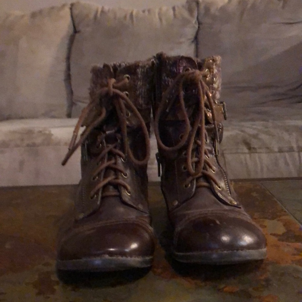 Justice combat boots